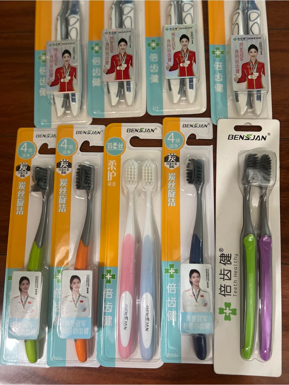 Toothbrushes 15 Pack - Picture 3 of 5
